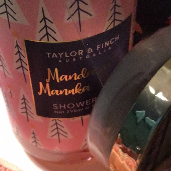 Taylor & Finch Flamingo Gift Set - Picture 3 of 5